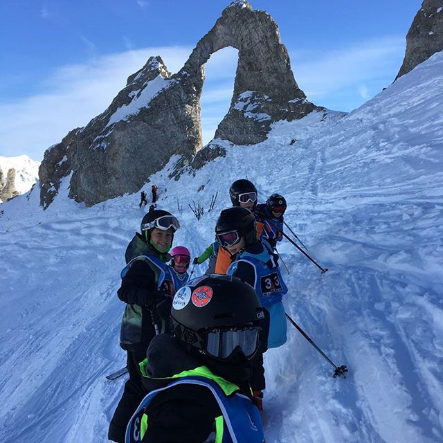 Children's ski lessons in Tignes Val Claret 