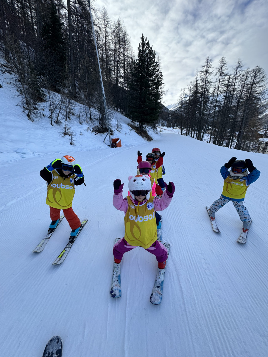 Maximum of 8 students per group This is one of the core commitments of Ski School 333